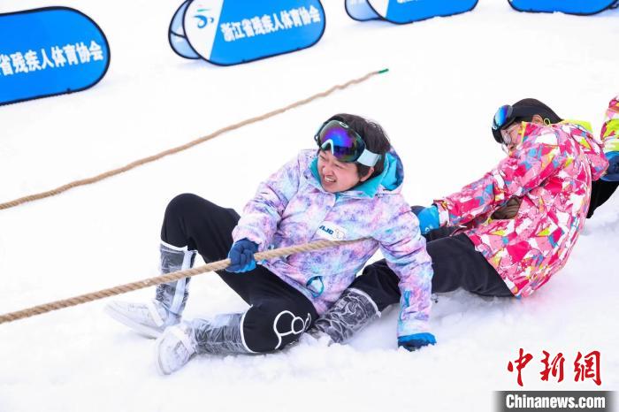 喜迎亚残运，一起来健身——云上草原滑雪场承