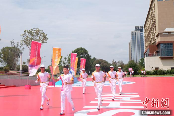 杭州亚运会火炬传递舟山站启动：六百年渔港奔
