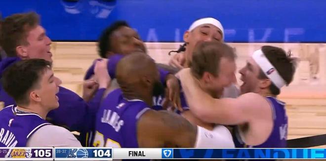 湖人末节绝杀魔术 肯纳德三分定乾坤