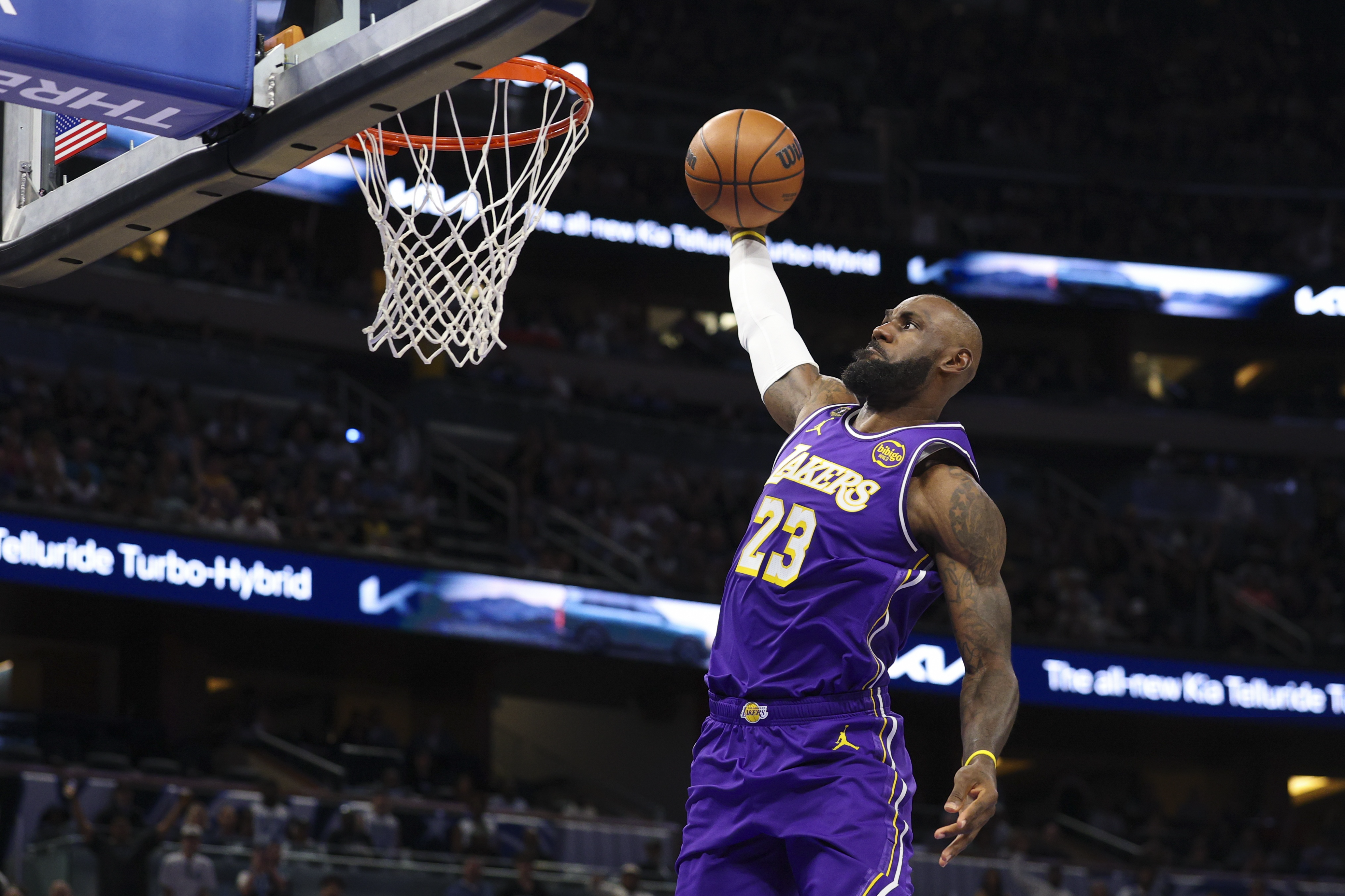 湖人末节发力逆转篮网 东契奇砍41分难救主